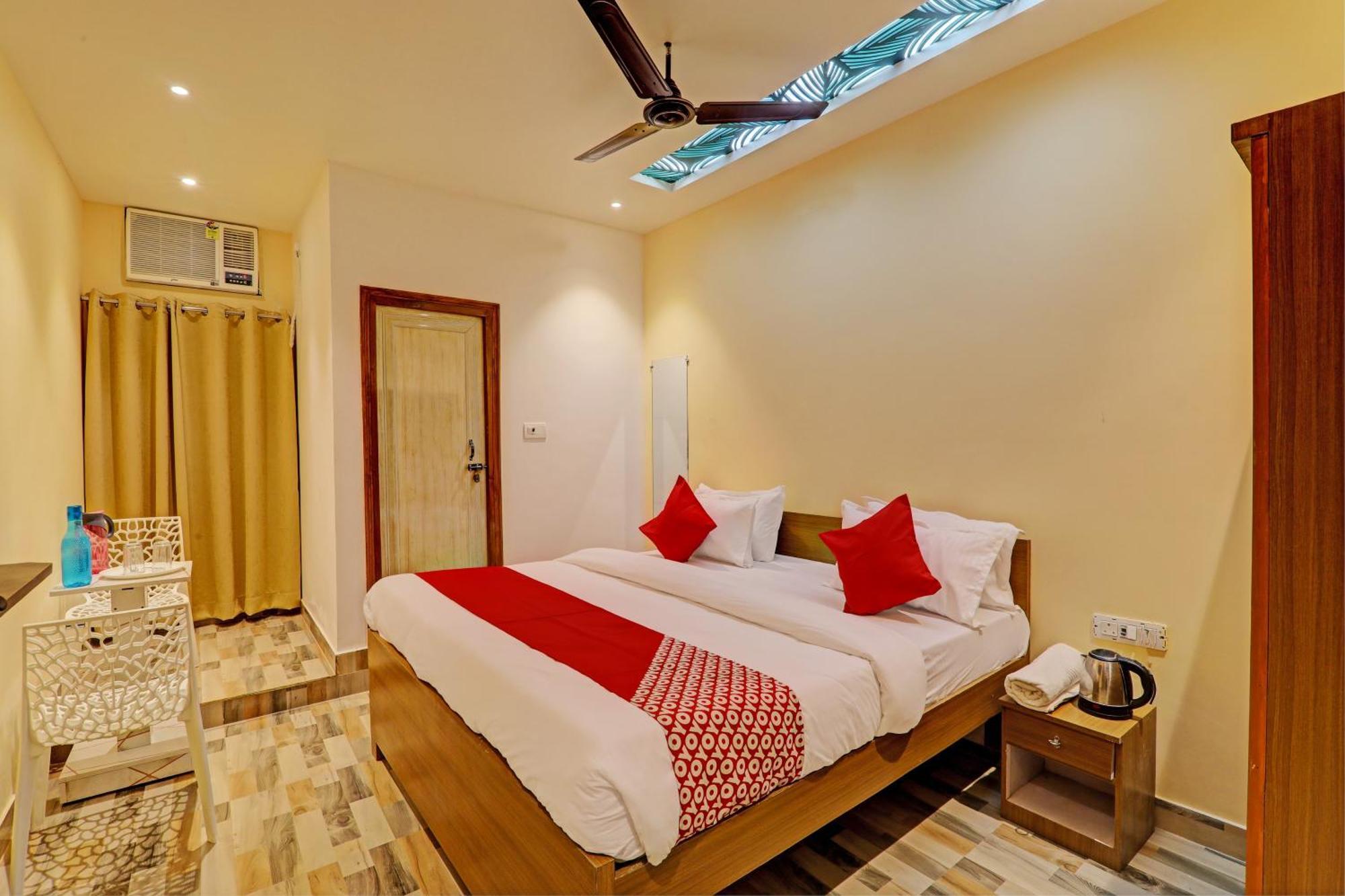 Hotel O Royal Regency Palace Gorakhpur Exterior photo